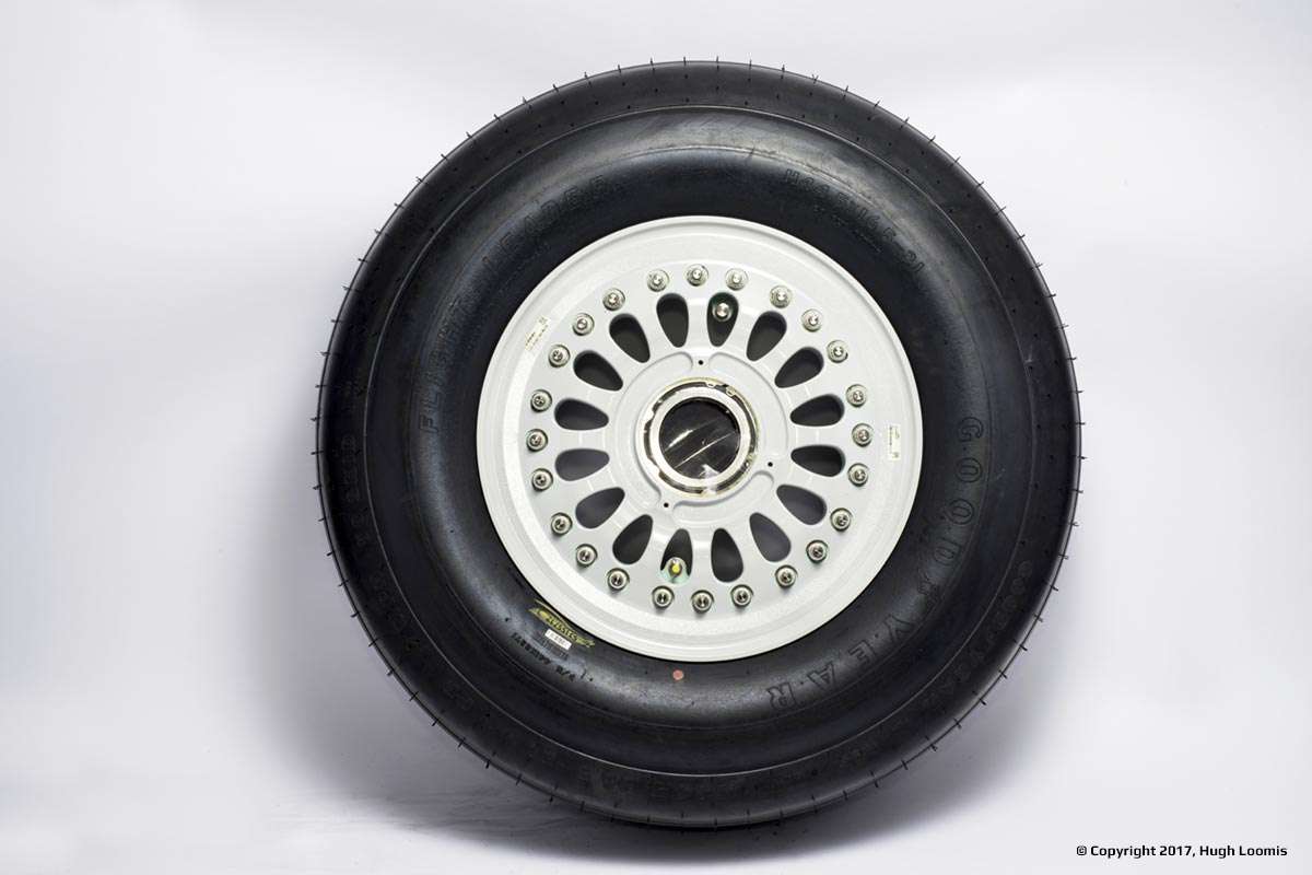 Aircraft tire/wheel